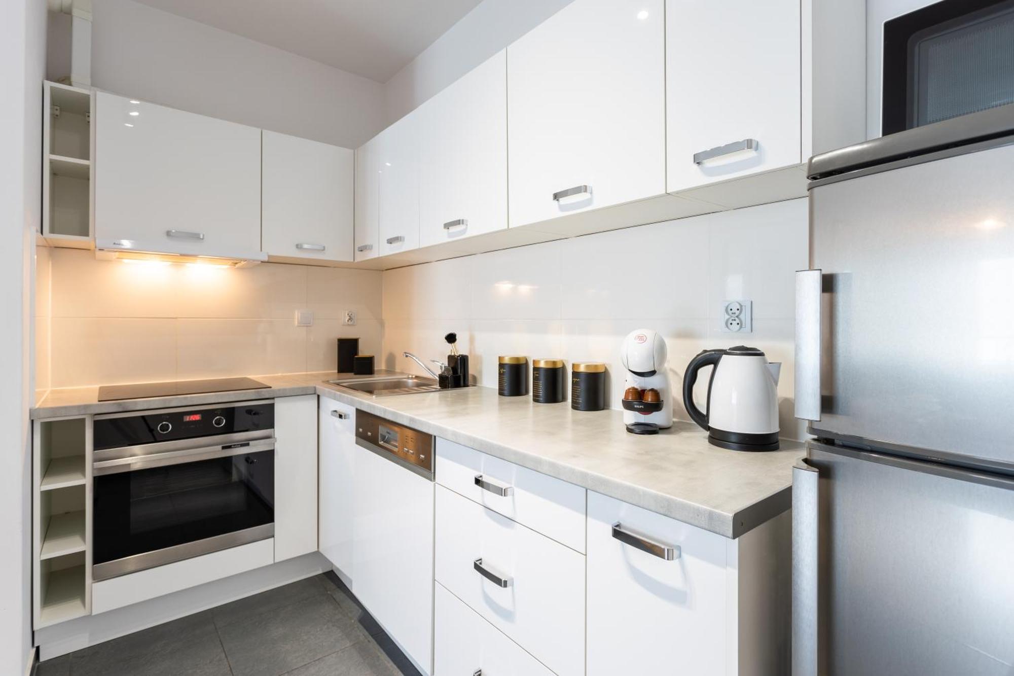 Urban Chic - Pereca - Rondo Onz - Luxury Warsaw Stays - 14 People المظهر الخارجي الصورة