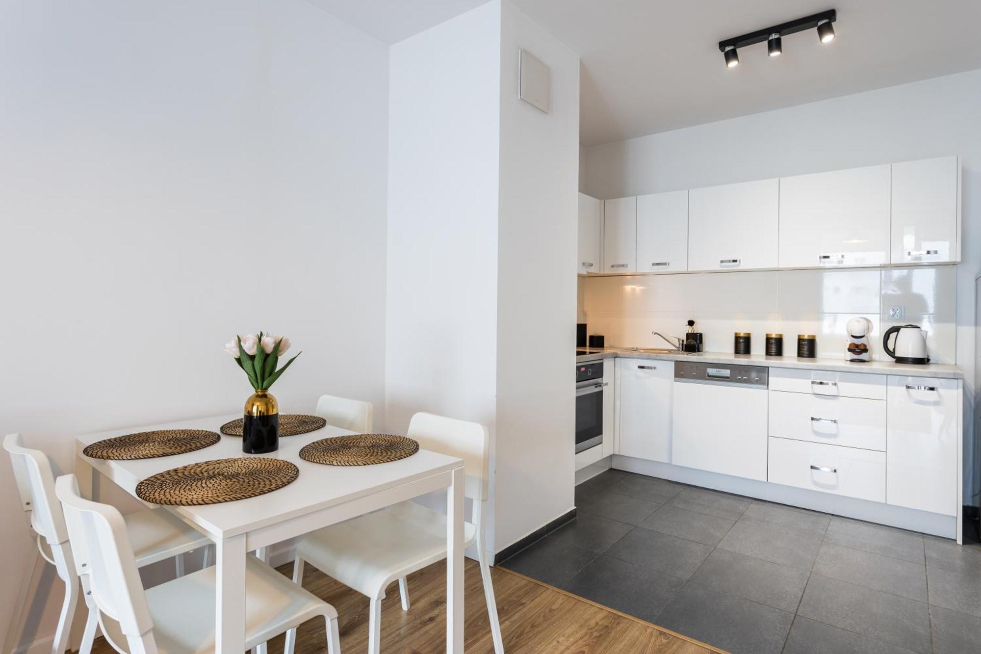 Urban Chic - Pereca - Rondo Onz - Luxury Warsaw Stays - 14 People المظهر الخارجي الصورة
